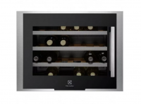 Винный шкаф Electrolux ERW0670A